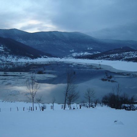 Apartman Nika Otočac Buitenkant foto