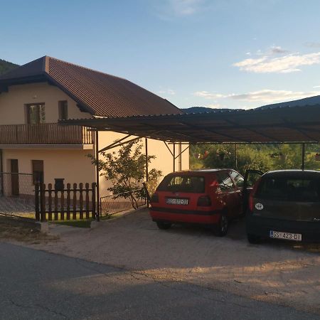 Apartman Nika Otočac Buitenkant foto