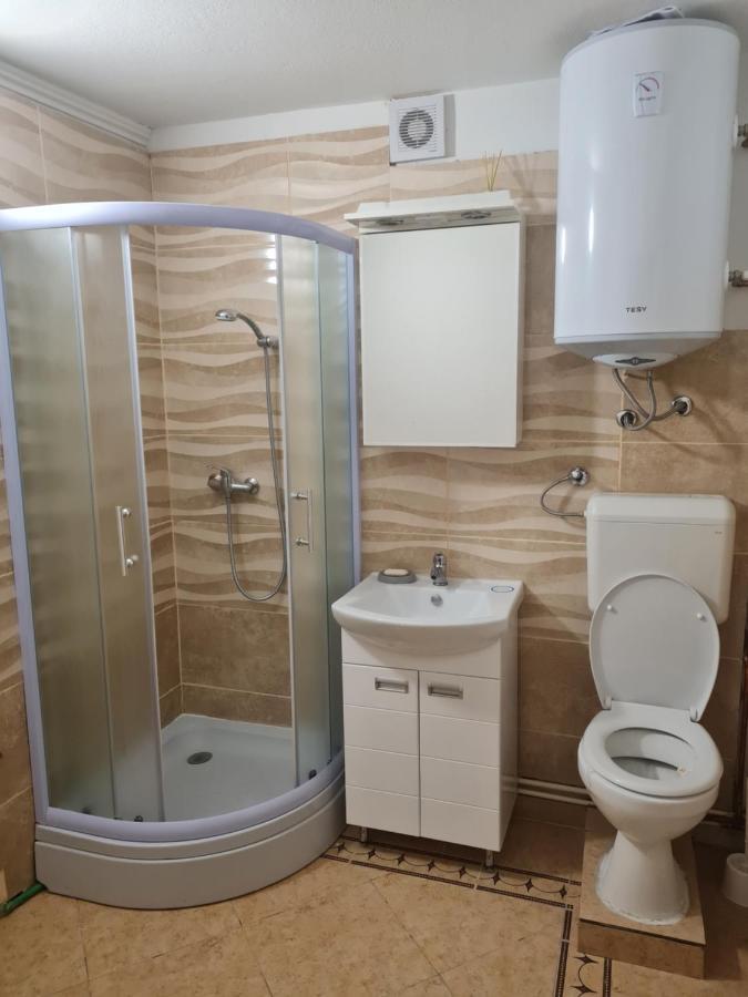 Apartman Nika Otočac Buitenkant foto